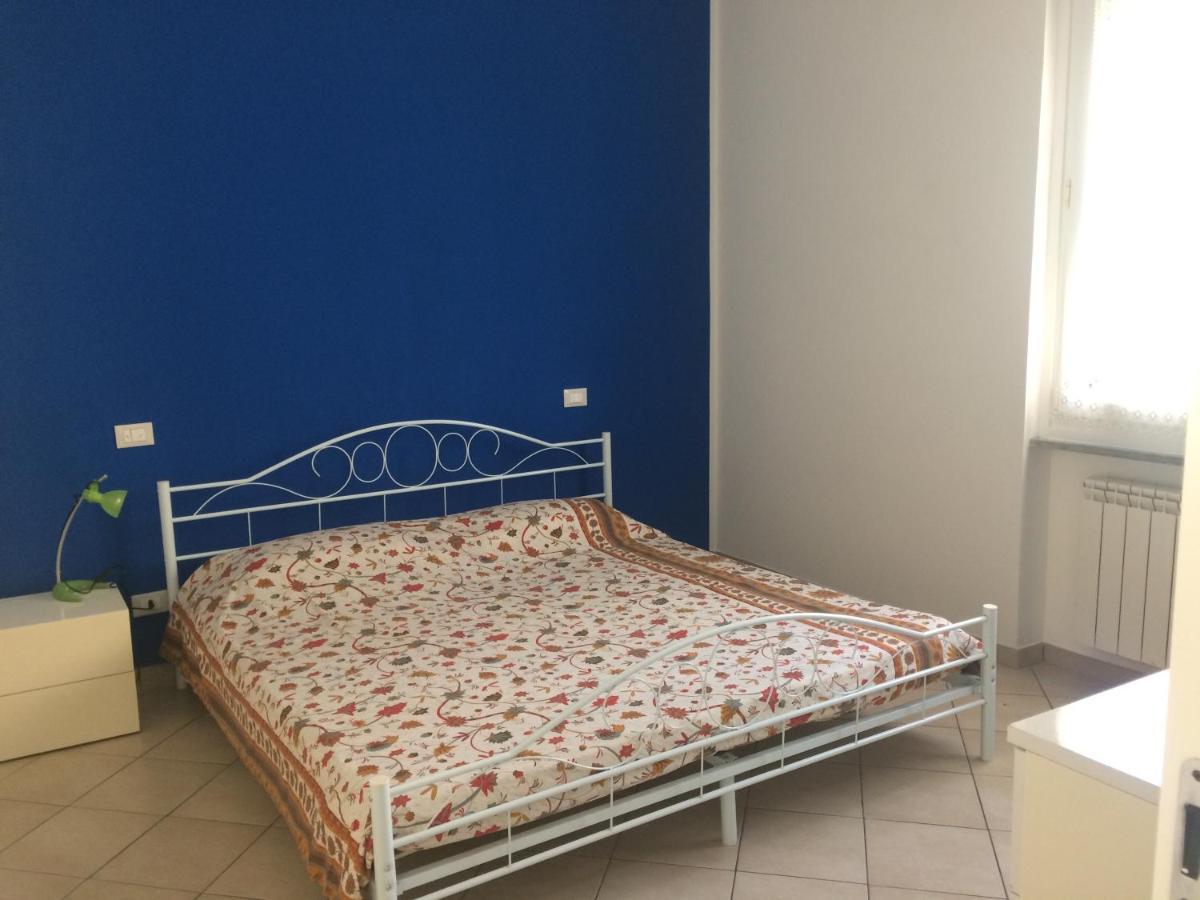A Casa Di Nonna Luciana - Trilocale Con Giardino Apartman Ceriale Kültér fotó
